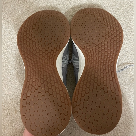 New Balance Fresh Foam Roav - Picture 3 of 5